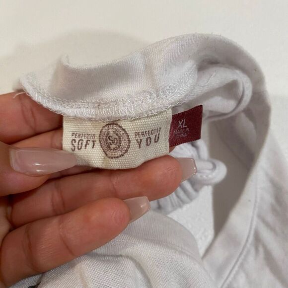 SO Perfectly Soft White “Hustle to Get That Muscle” Tank Top Size XL Activewear - Picture 3 of 5